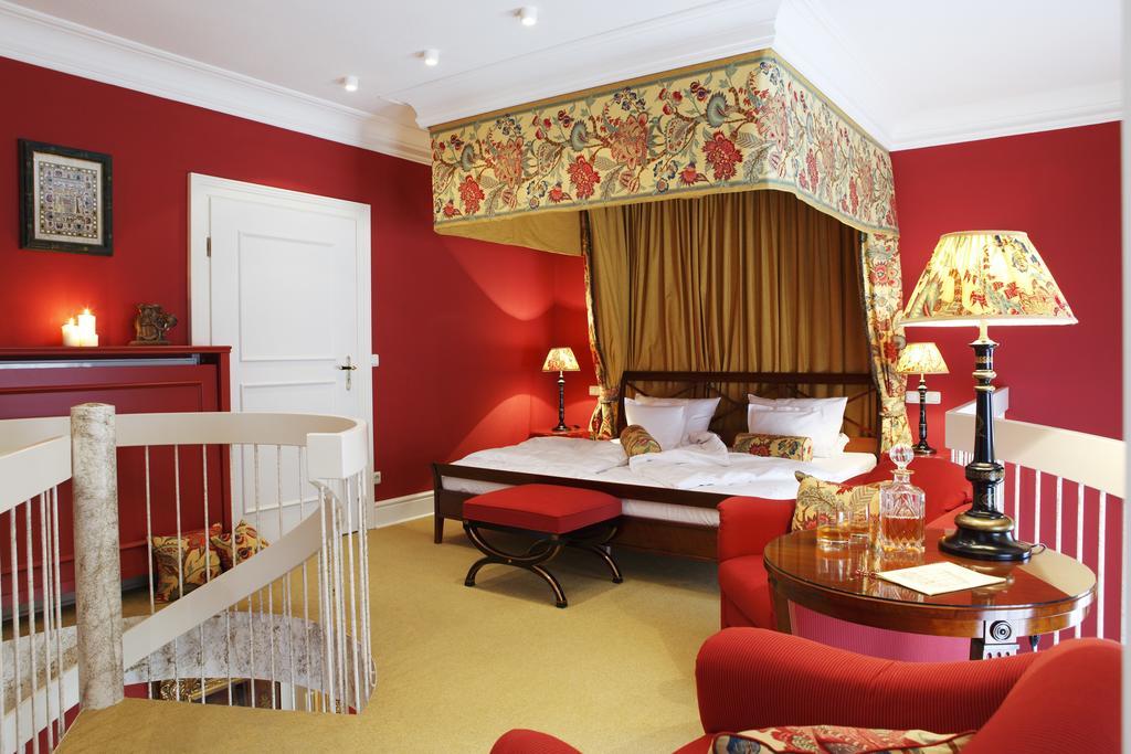 Hotel Goldener Anker بايروث الغرفة الصورة